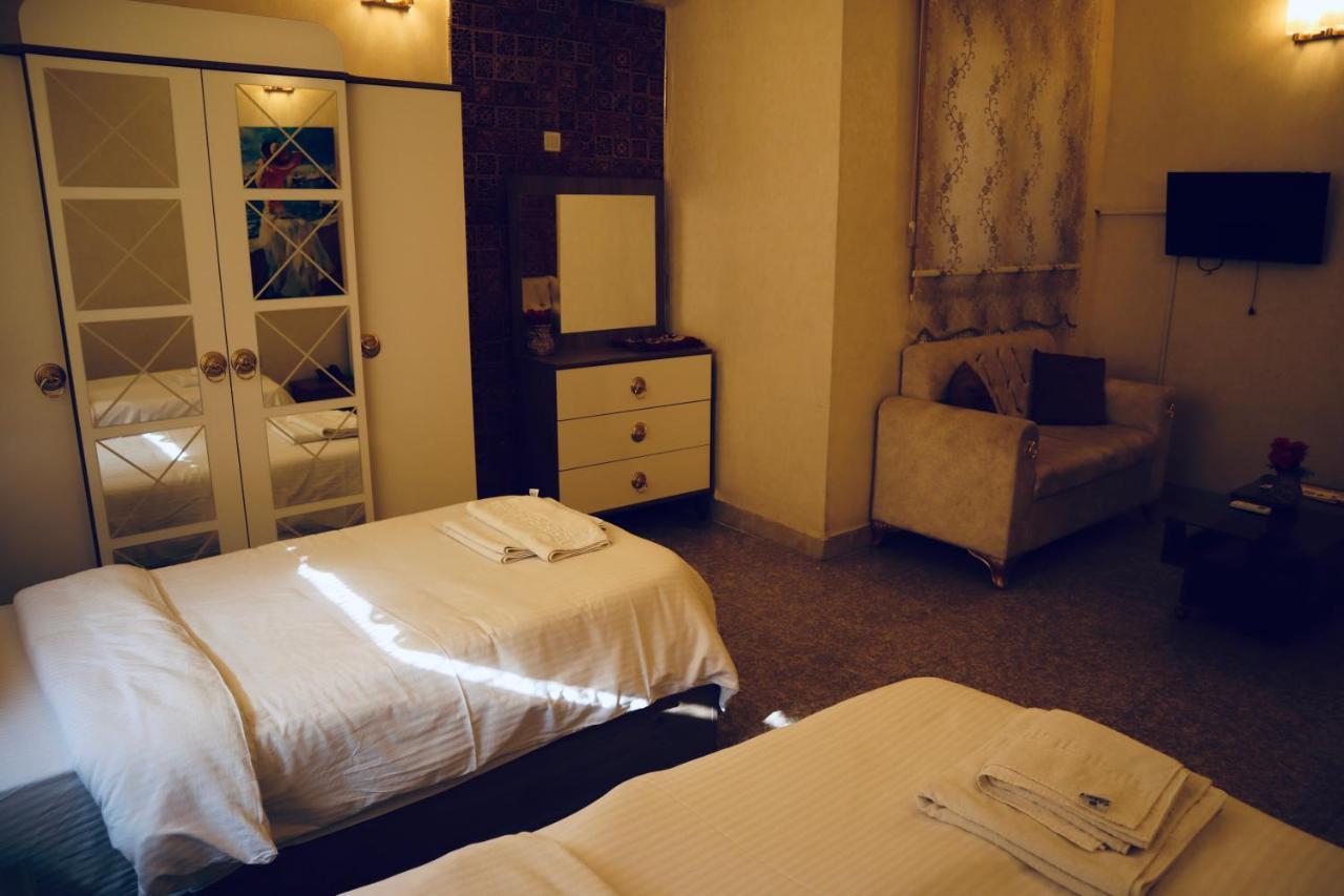Italian House Hotel Baghdād Kültér fotó